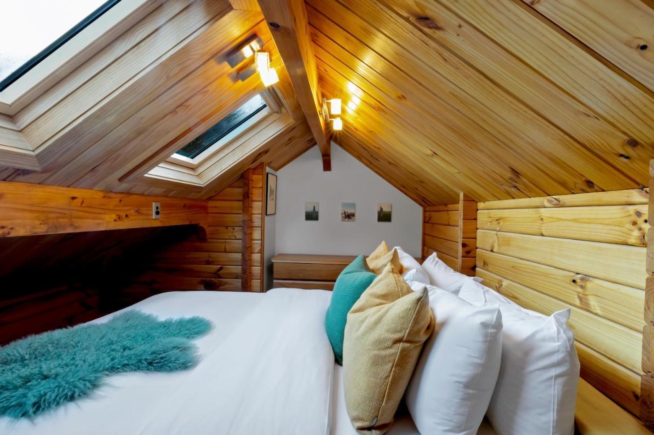 Kereru Cottage, Cosy Log Cabin, Serene Lake & Mountain Views Queenstown Exterior foto