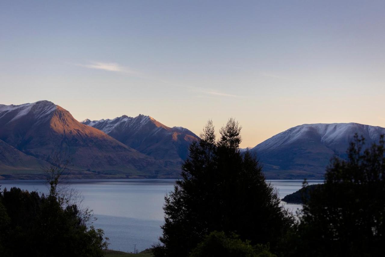 Kereru Cottage, Cosy Log Cabin, Serene Lake & Mountain Views Queenstown Exterior foto